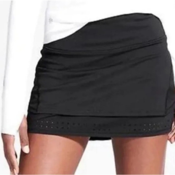 Athleta Pants - Athleta Black Stealth Trucool Athletic Skort Skirt Size Small